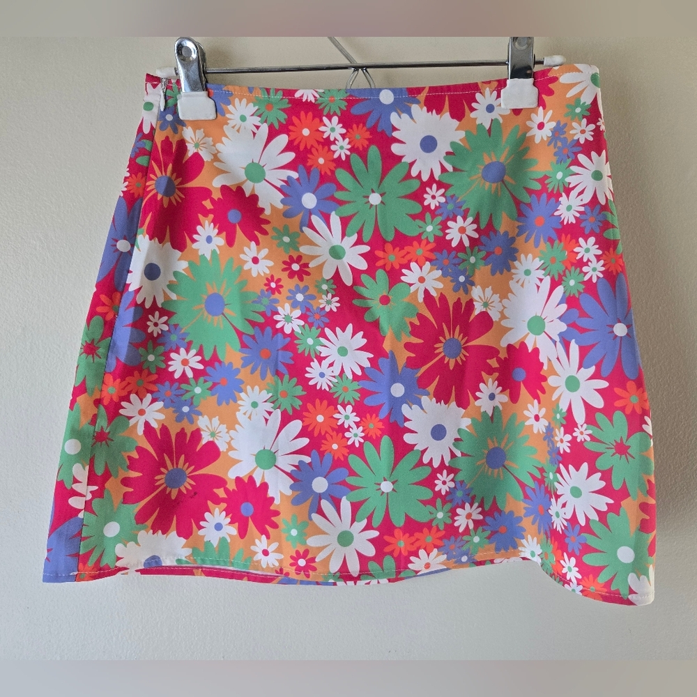 1970s groovy flower power barbie core multi color skirt size medium pink